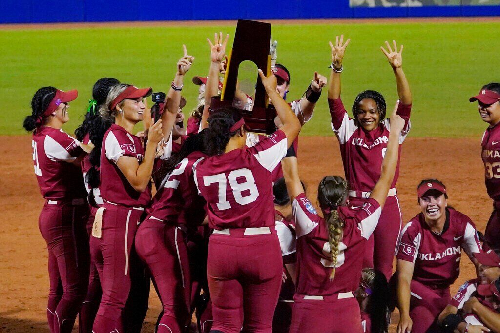 WCWS Oklahoma Texas Softball